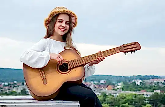 Cocuk Gitar Kursu Meb Onayli 1