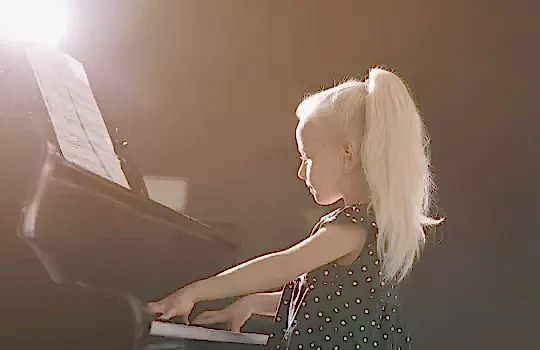 Cocuk Piyano Kursu Meb Onayli